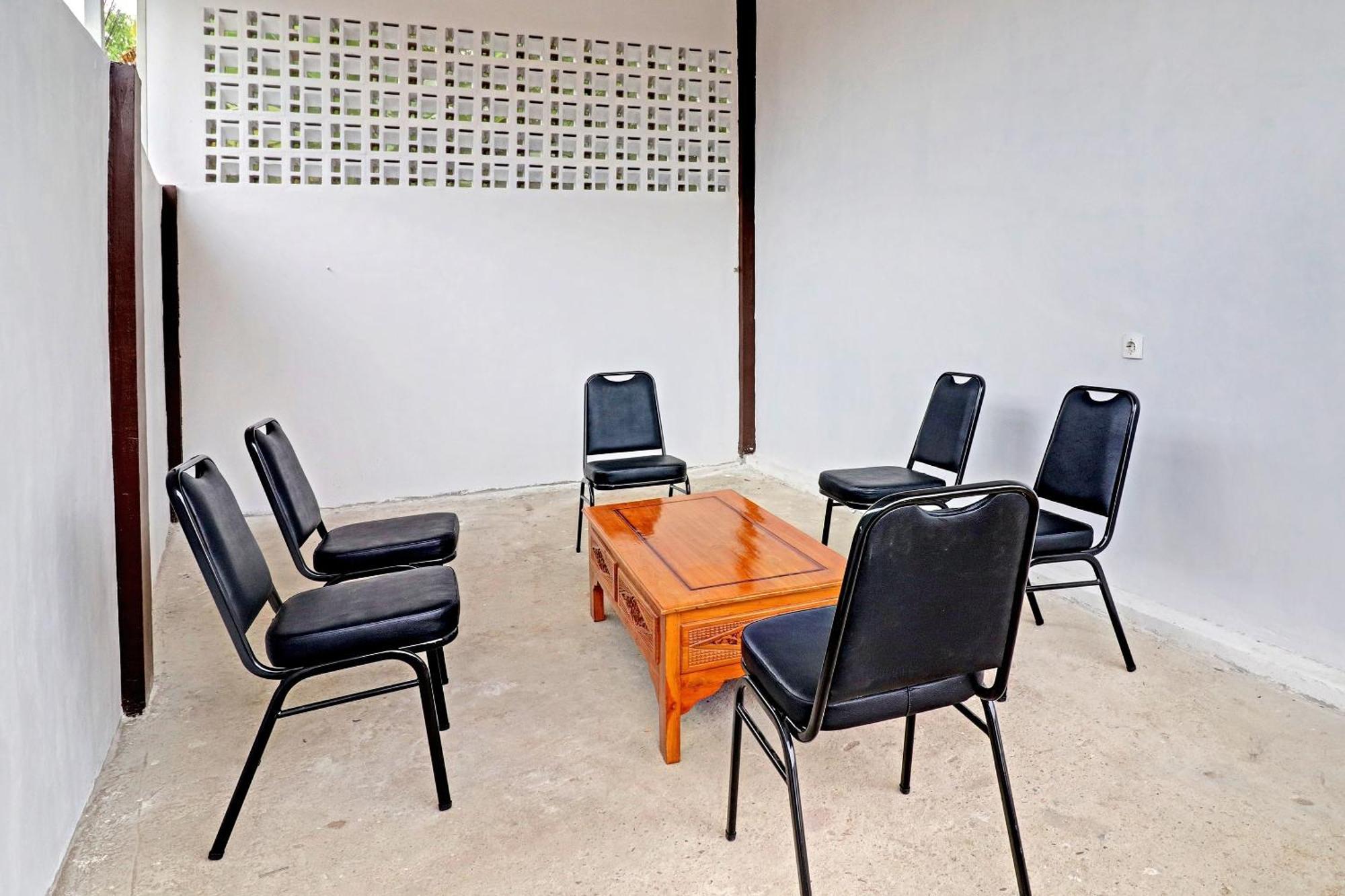 Super Oyo 91497 Waskita Residence Syariah Jambi Exterior foto